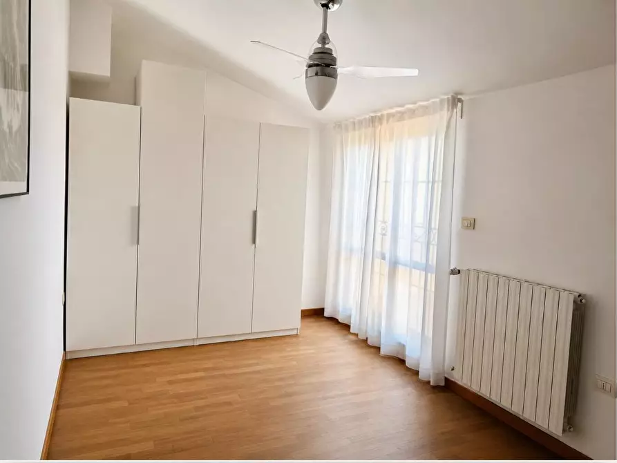 Immagine 2 di Appartamento in vendita  a Livorno