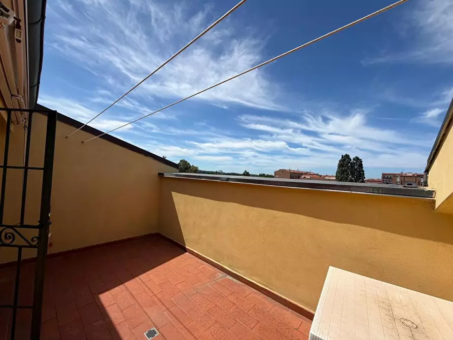 Immagine 3 di Appartamento in vendita  a Livorno