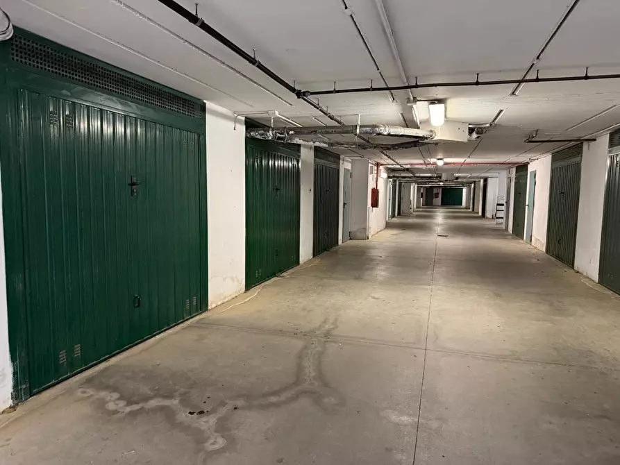 Immagine 33 di Appartamento in vendita  a Livorno
