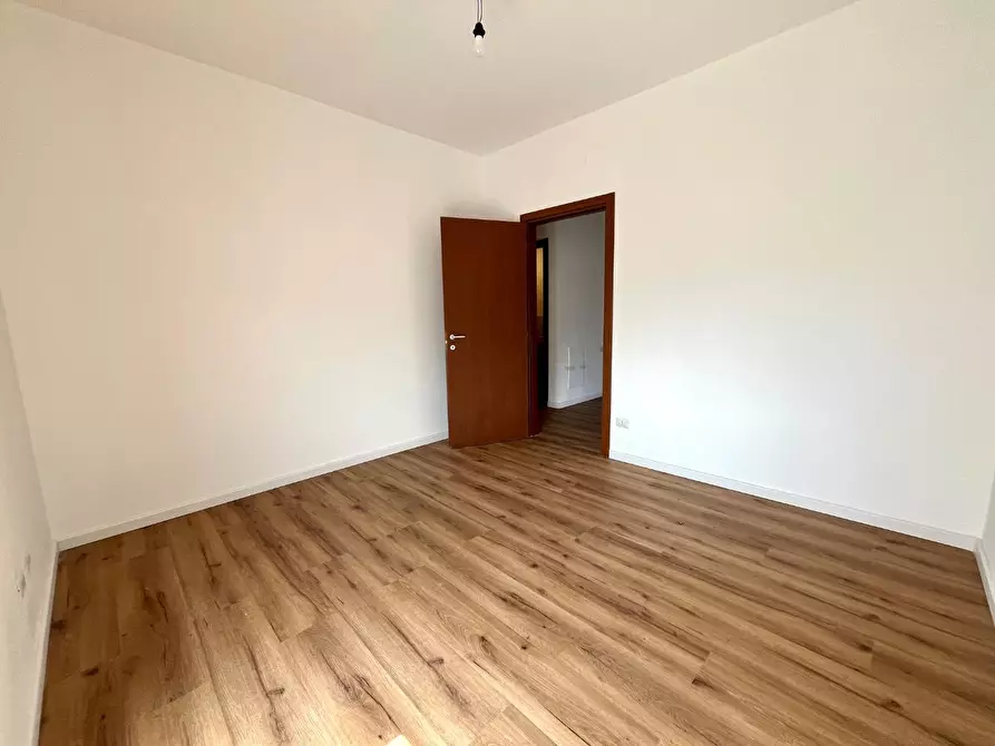 Immagine 9 di Appartamento in vendita  a Massa