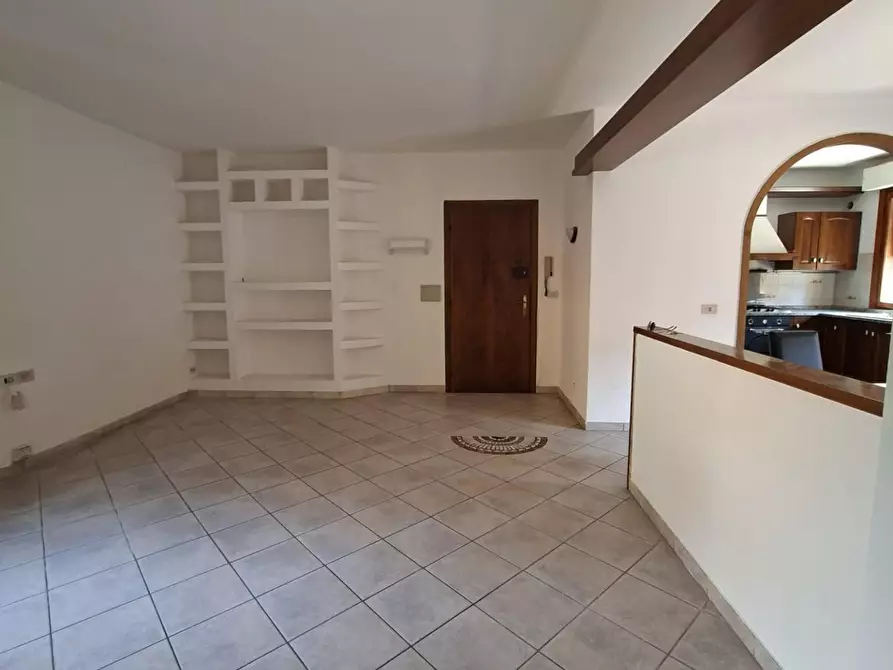 Immagine 3 di Appartamento in vendita  a Cascina