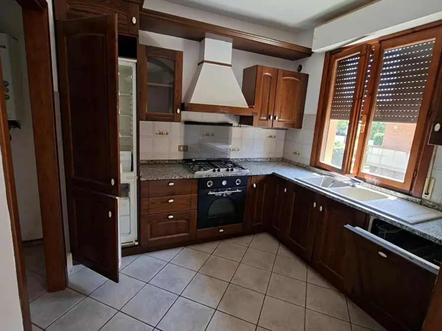 Immagine 4 di Appartamento in vendita  a Cascina
