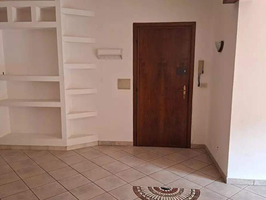 Immagine 2 di Appartamento in vendita  a Cascina