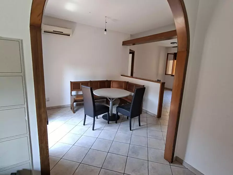 Immagine 5 di Appartamento in vendita  a Cascina