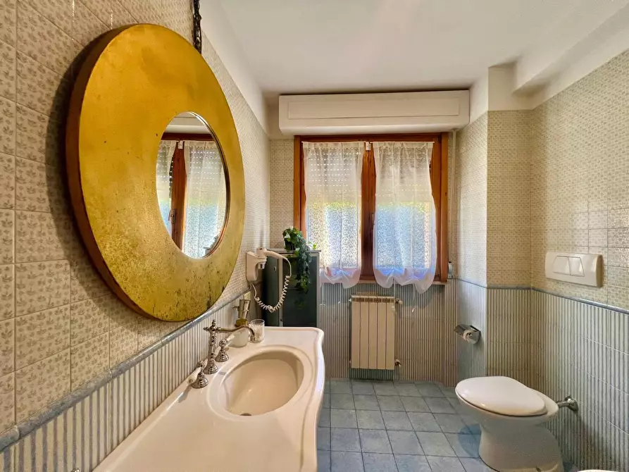 Immagine 33 di Appartamento in vendita  a Scandicci
