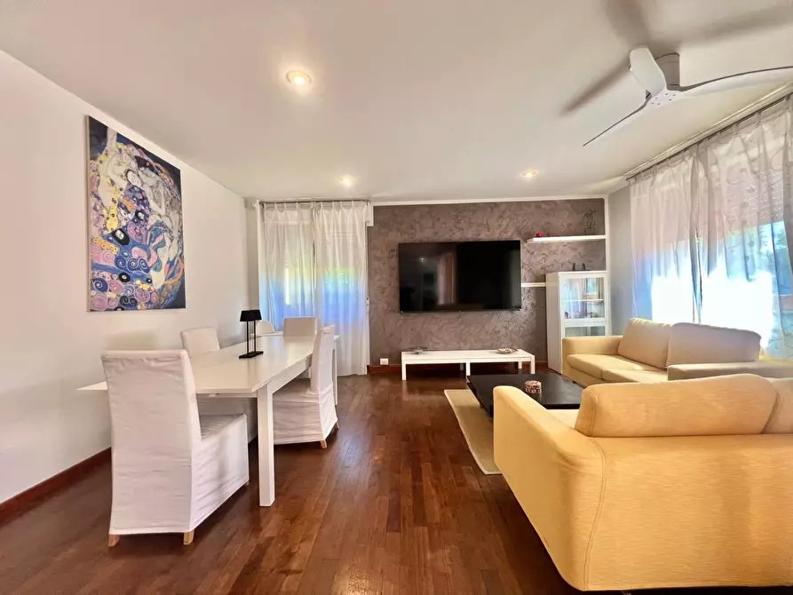 Immagine 16 di Appartamento in vendita  a Scandicci