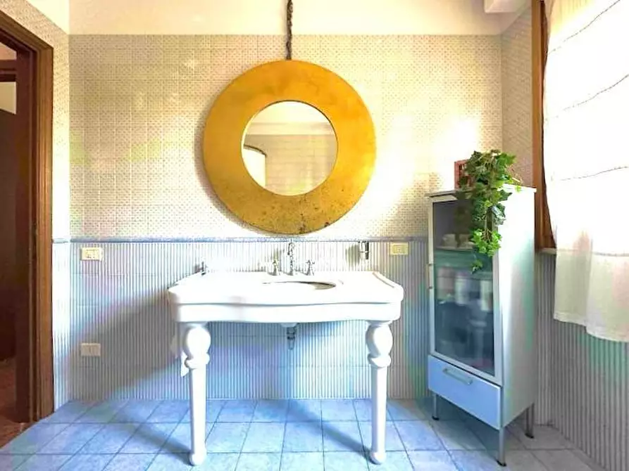 Immagine 34 di Appartamento in vendita  a Scandicci