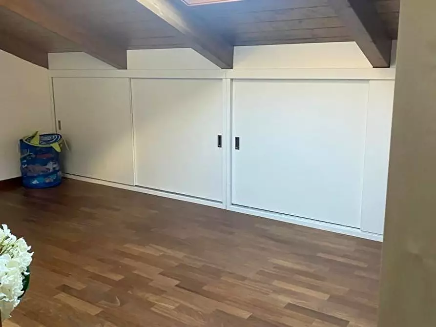 Immagine 5 di Appartamento in vendita  a Massa