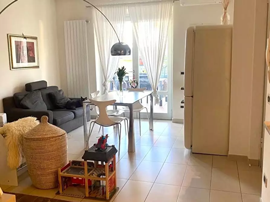 Immagine 8 di Appartamento in vendita  a Massa