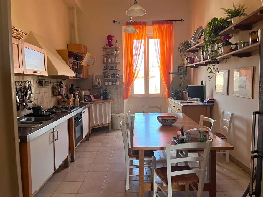 Immagine 6 di Appartamento in vendita  a Livorno