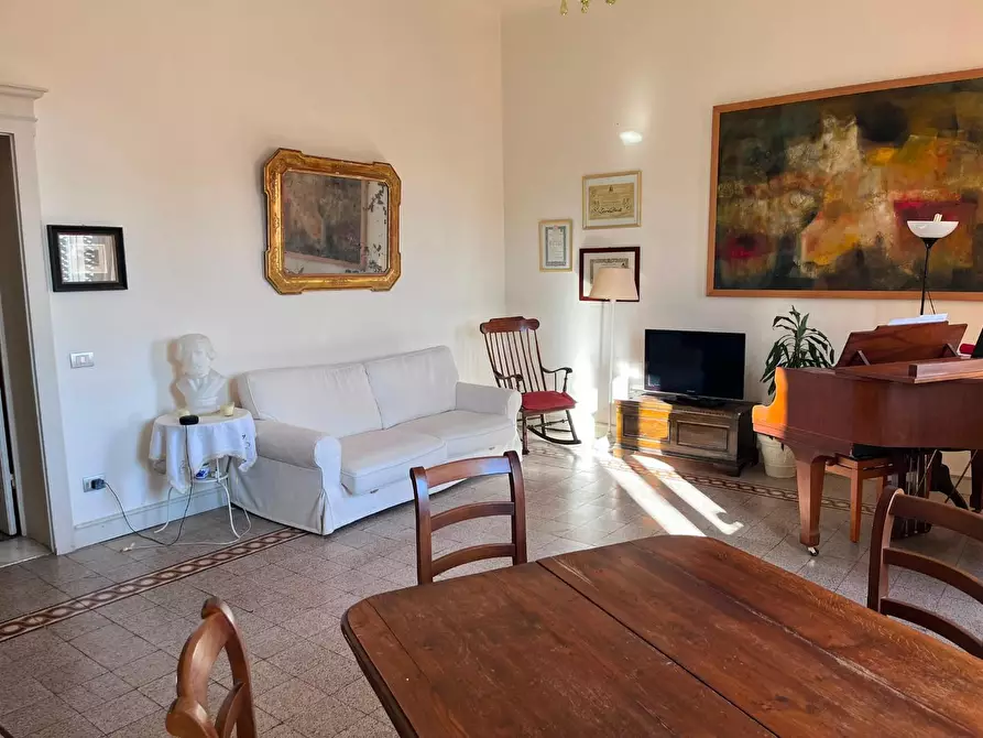Immagine 5 di Appartamento in vendita  a Livorno