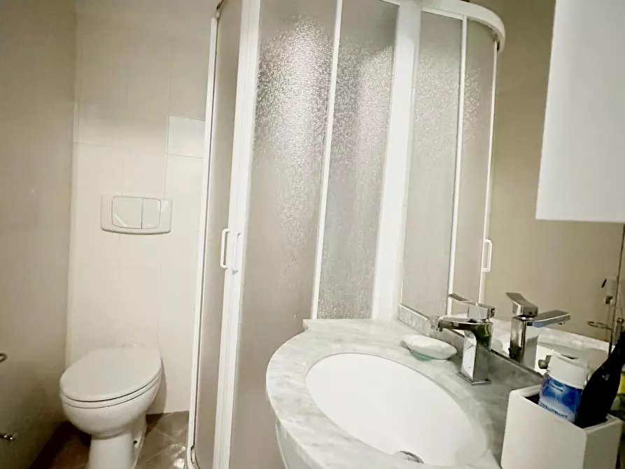 Immagine 11 di Casa indipendente in vendita  a Bagni Di Lucca