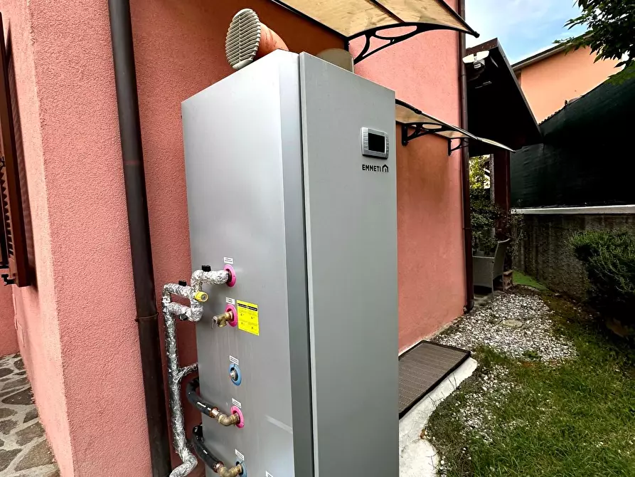 Immagine 23 di Casa indipendente in vendita  a Bagni Di Lucca