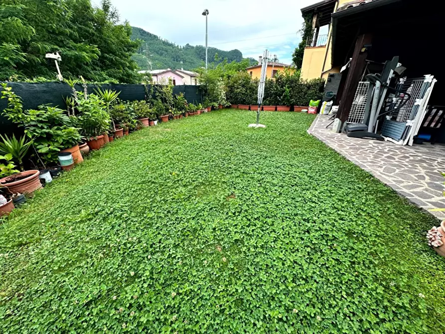 Immagine 24 di Casa indipendente in vendita  a Bagni Di Lucca