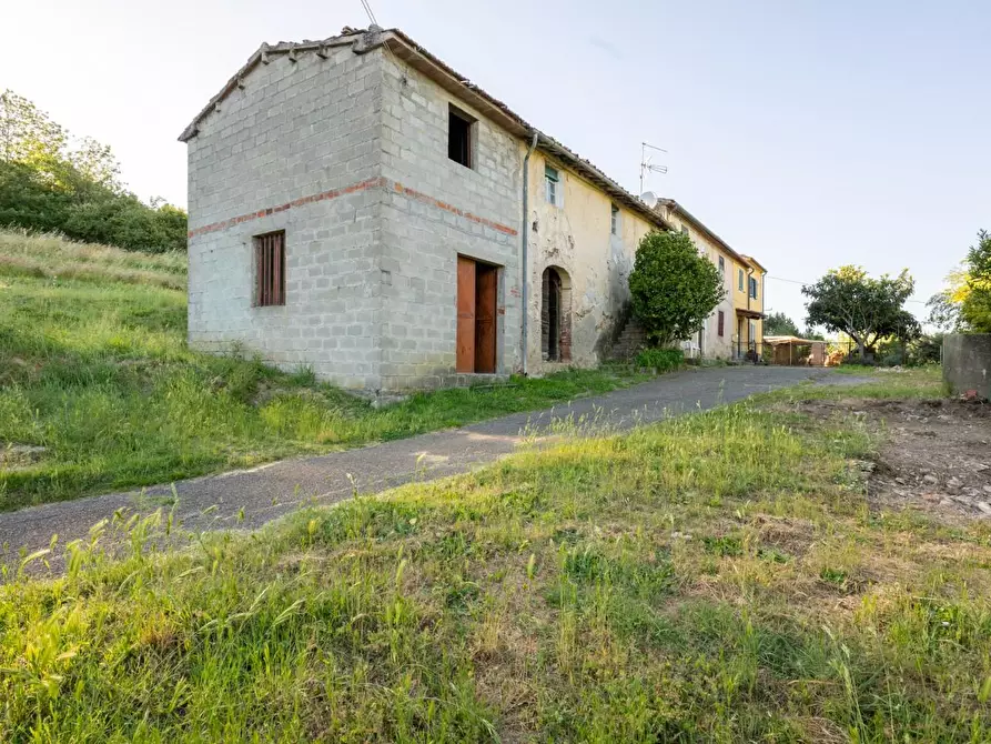 Immagine 2 di Porzione di casa in vendita  a Bientina