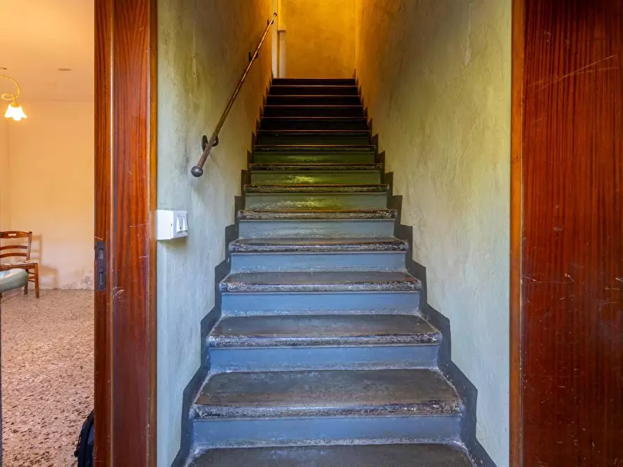 Immagine 14 di Porzione di casa in vendita  a Bientina