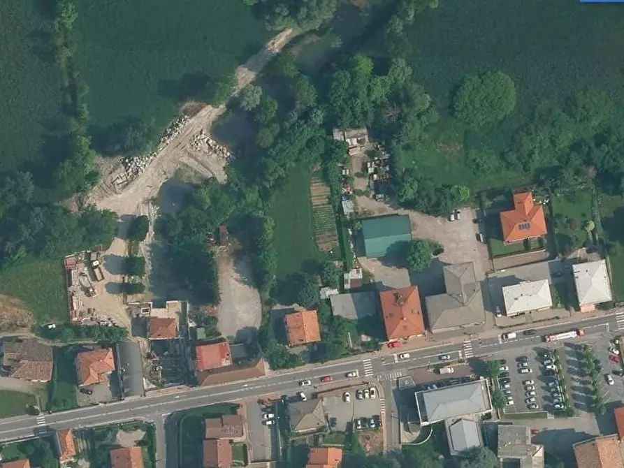 Immagine 7 di Appartamento in vendita  a Merone