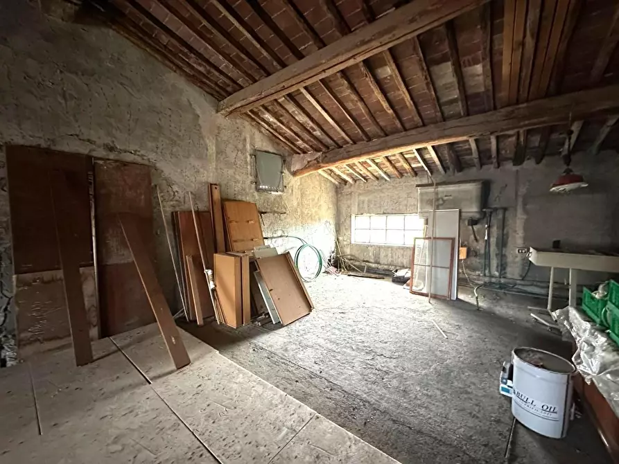 Immagine 31 di Casa indipendente in vendita  a Capannori