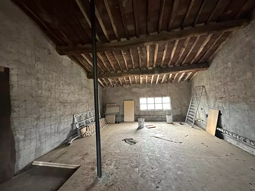 Immagine 32 di Casa indipendente in vendita  a Capannori