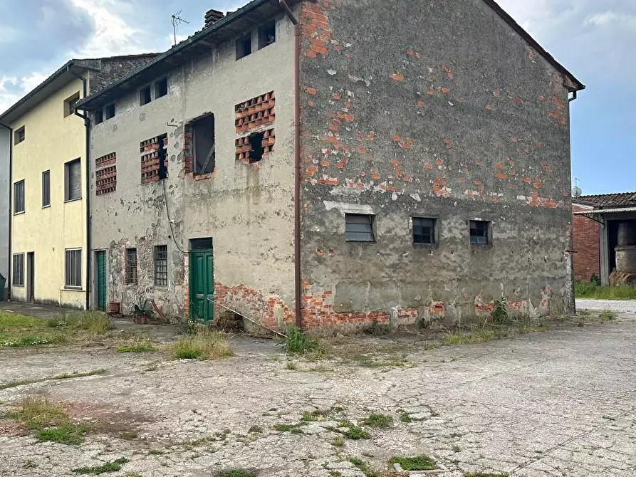 Immagine 2 di Casa indipendente in vendita  a Capannori