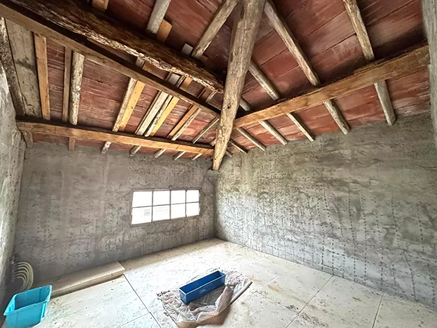 Immagine 29 di Casa indipendente in vendita  a Capannori