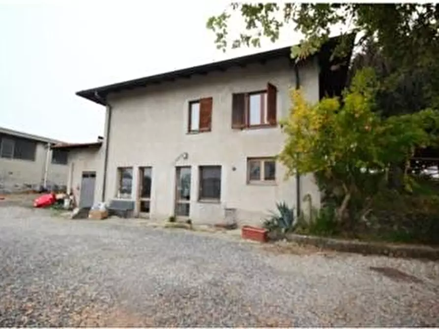 Immagine 1 di Casa bifamiliare in vendita  a Novedrate