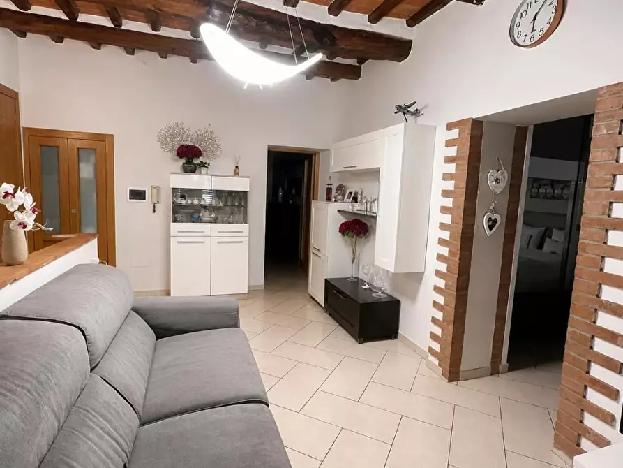 Immagine 7 di Appartamento in vendita  a Colle Di Val D'elsa