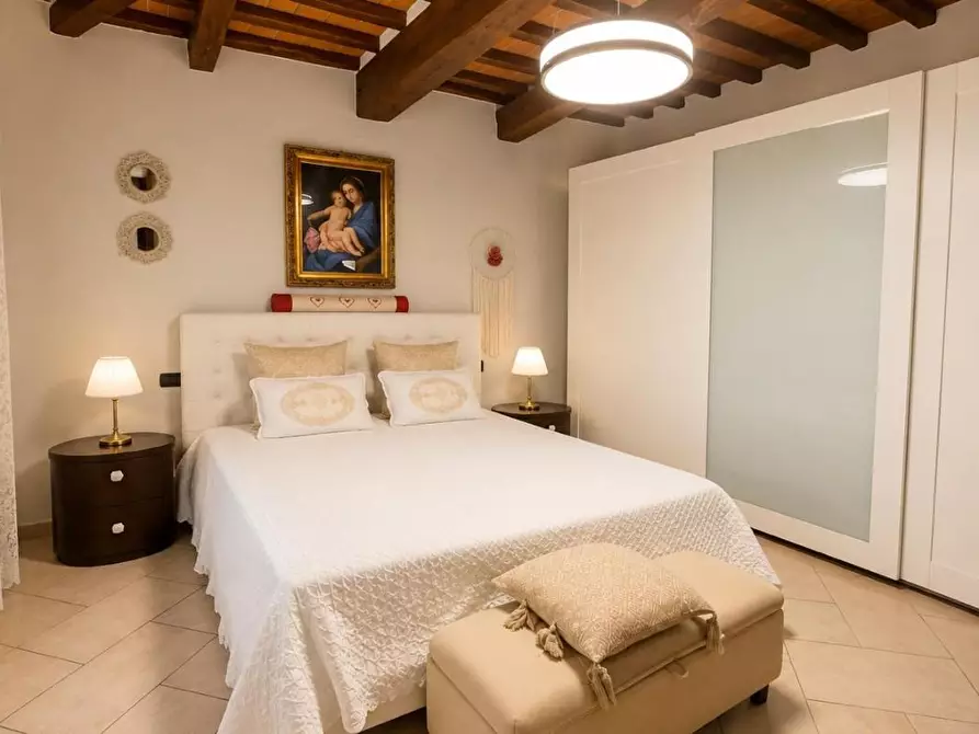 Immagine 14 di Appartamento in vendita  a Colle Di Val D'elsa