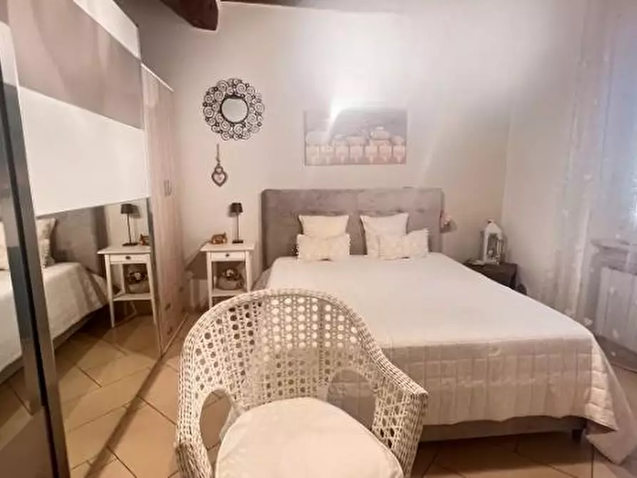 Immagine 16 di Appartamento in vendita  a Colle Di Val D'elsa
