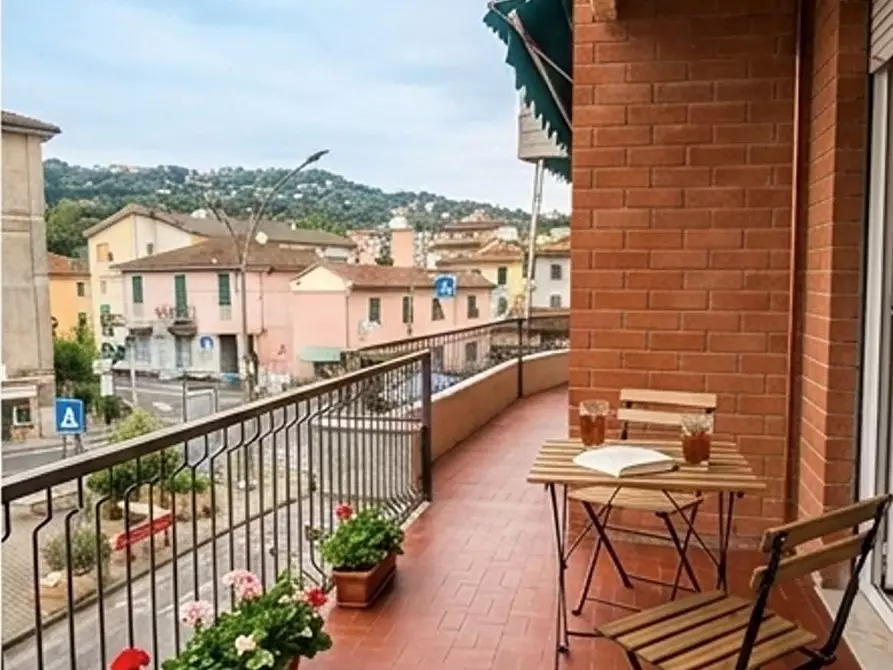 Immagine 1 di Appartamento in affitto  a Vezzano Ligure