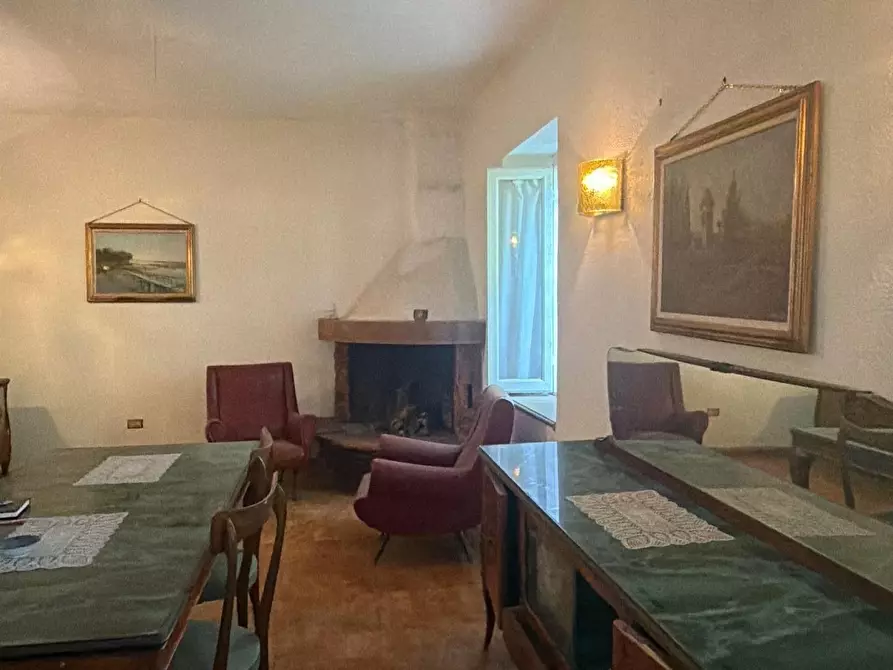 Immagine 2 di Casa indipendente in vendita  a Licciana Nardi