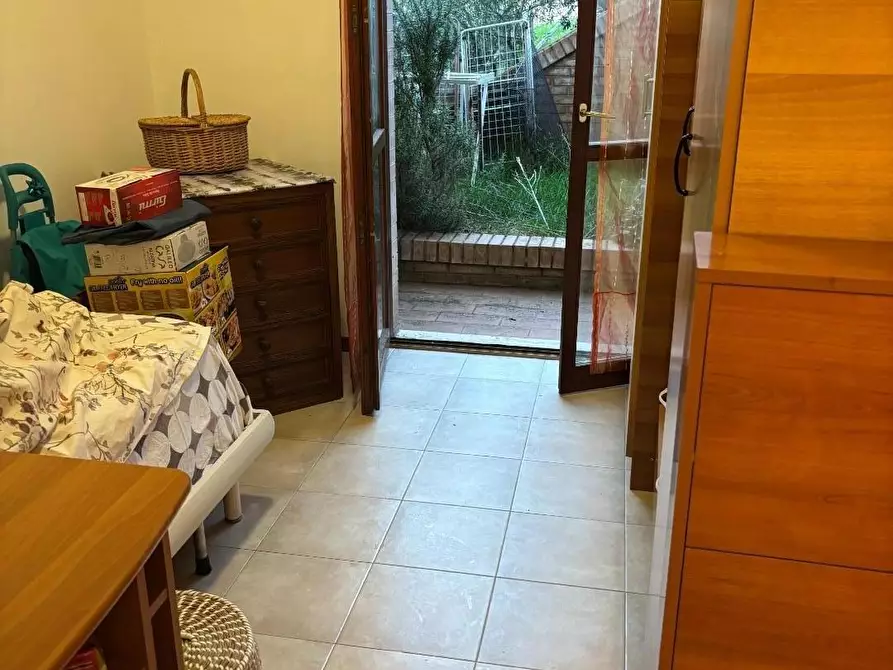 Immagine 9 di Appartamento in vendita  a Siena
