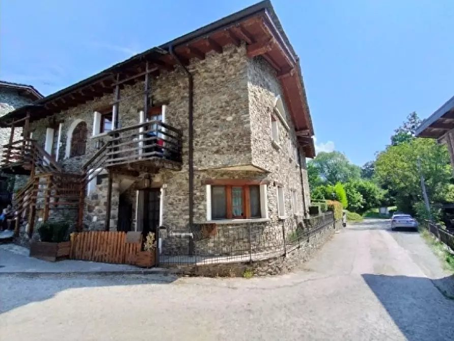 Immagine 1 di Appartamento in vendita  a Colico