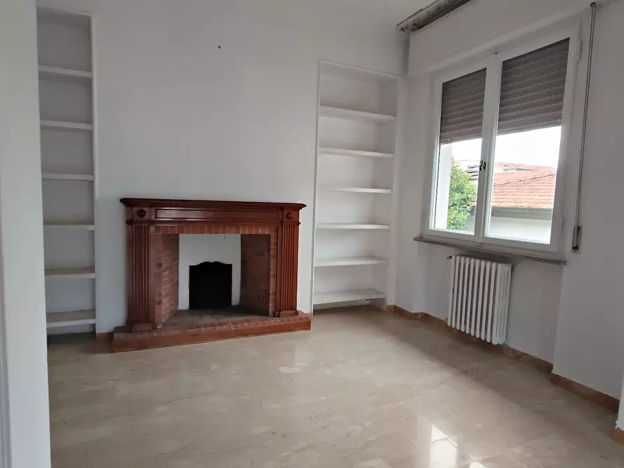 Immagine 3 di Casa bifamiliare in affitto  a Pisa