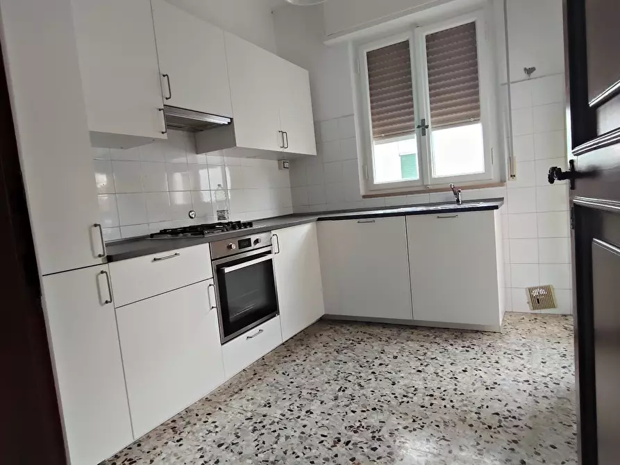 Immagine 2 di Casa bifamiliare in affitto  a Pisa