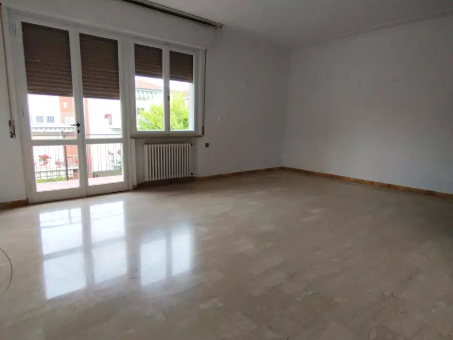 Immagine 6 di Casa bifamiliare in affitto  a Pisa