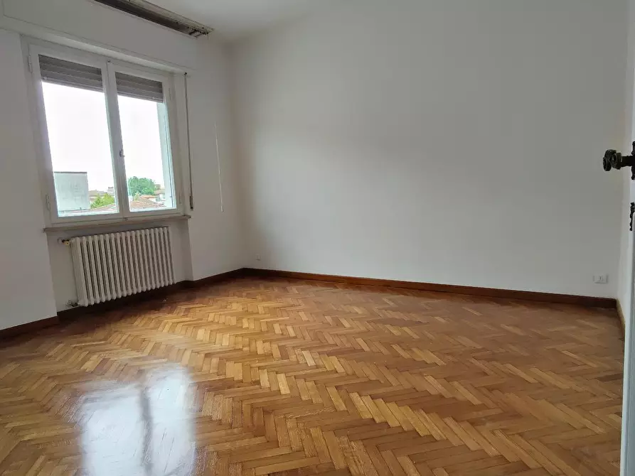 Immagine 9 di Casa bifamiliare in affitto  a Pisa