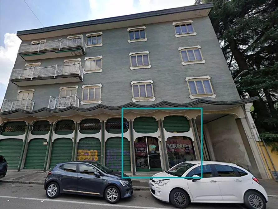 Immagine 1 di Negozio in vendita  a Busto Garolfo