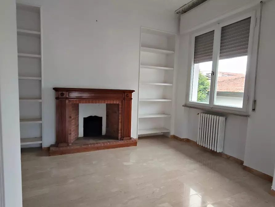 Immagine 7 di Casa bifamiliare in affitto  a Pisa