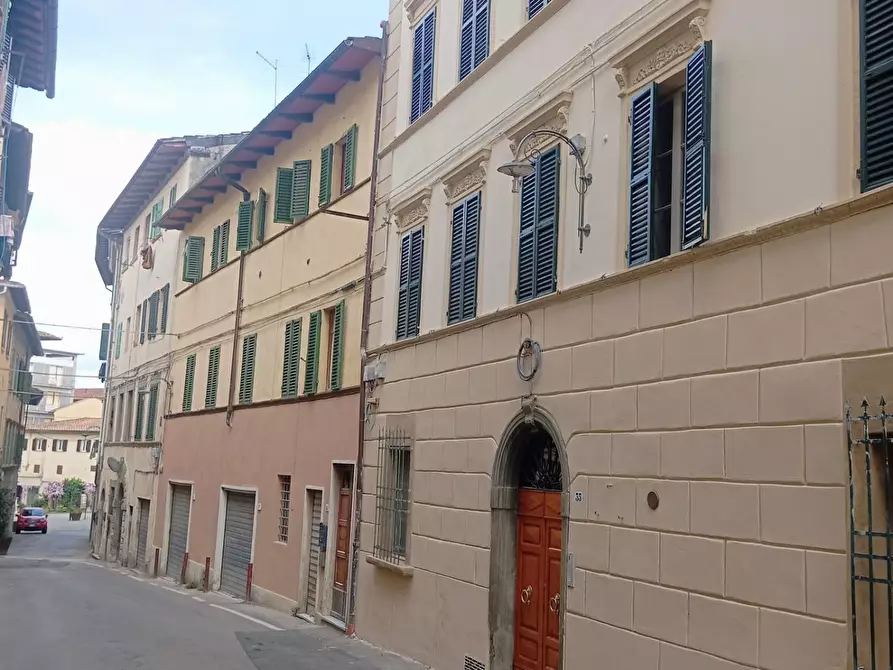 Immagine 19 di Appartamento in vendita  a Poggibonsi