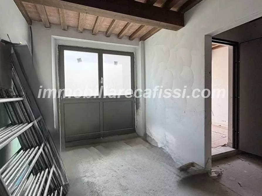 Immagine 2 di Appartamento in vendita  a Poggio A Caiano