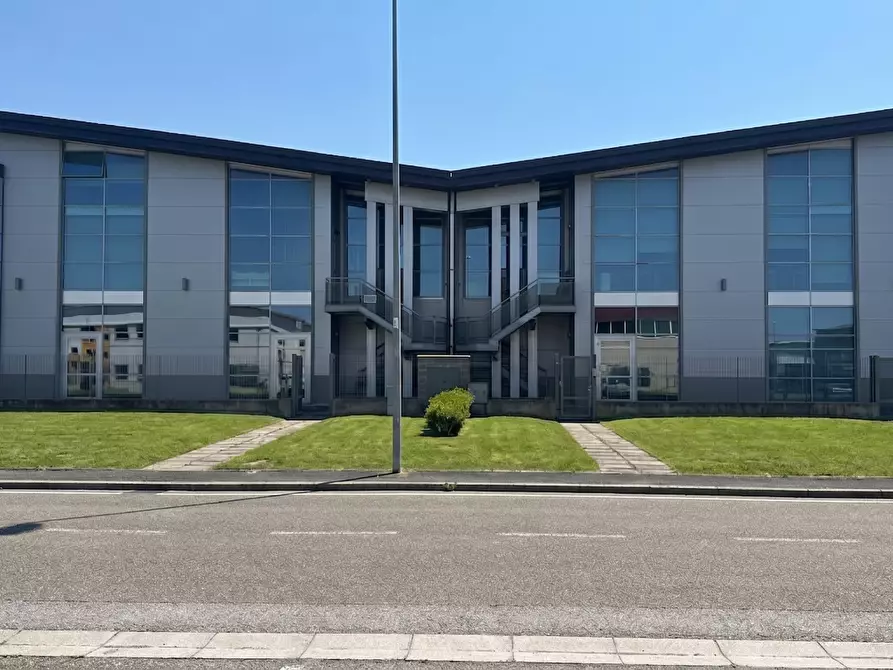 Immagine 1 di Capannone industriale in vendita  a Ponsacco