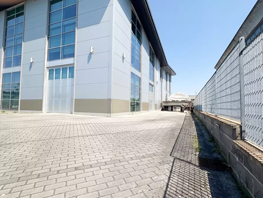 Immagine 7 di Capannone industriale in vendita  a Ponsacco