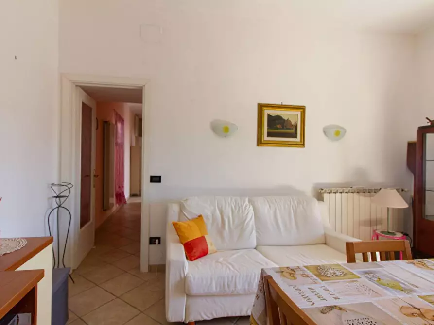 Immagine 8 di Appartamento in vendita  a Cascina