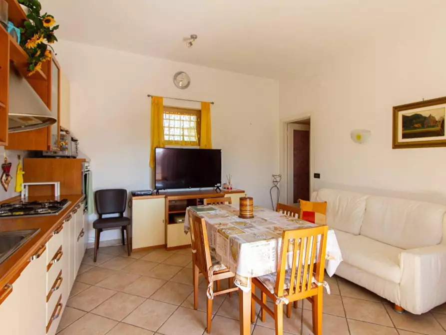 Immagine 4 di Appartamento in vendita  a Cascina