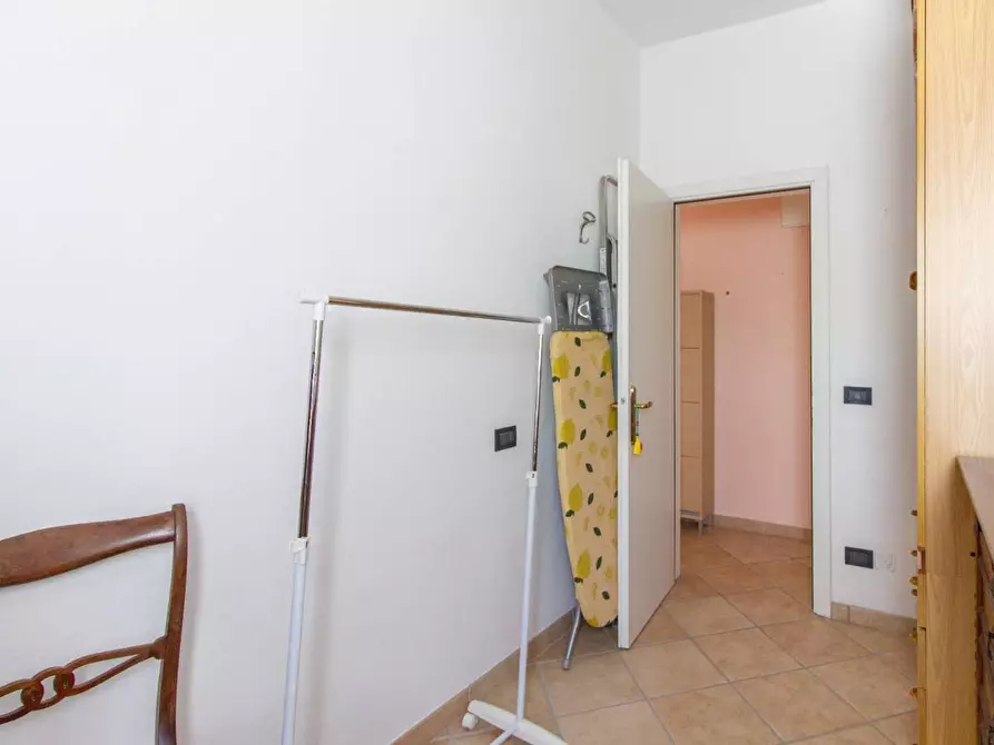 Immagine 15 di Appartamento in vendita  a Cascina
