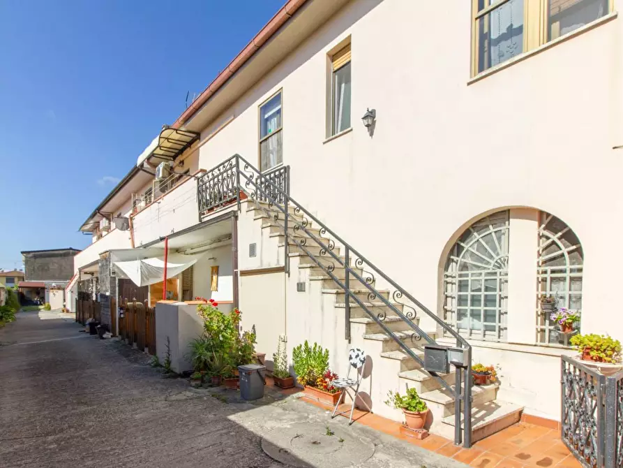 Immagine 23 di Appartamento in vendita  a Cascina