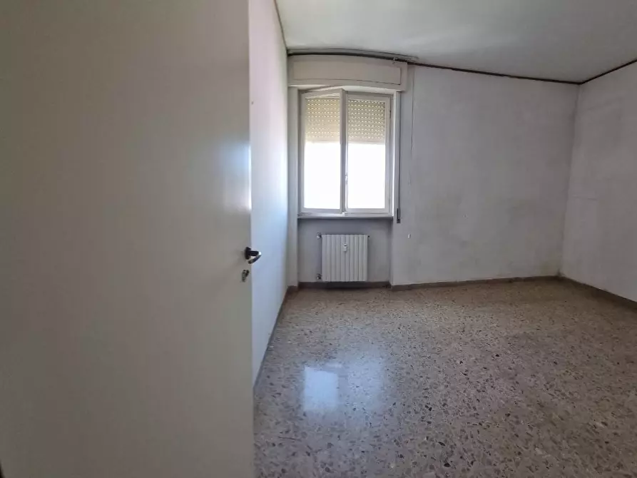 Immagine 30 di Appartamento in vendita  a Livorno