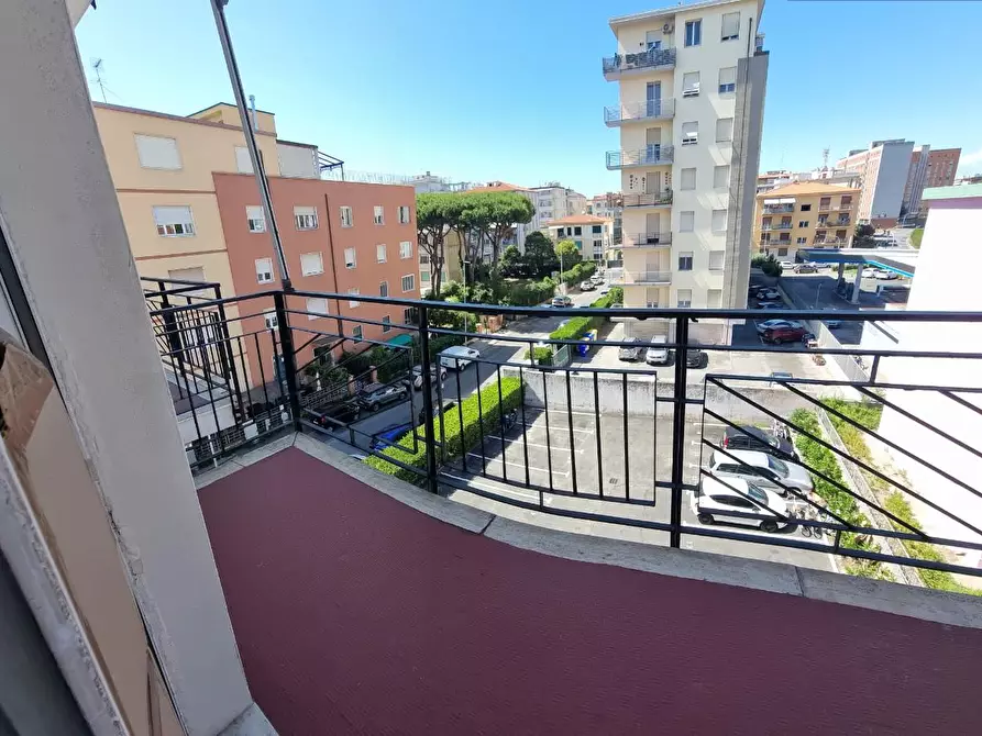 Immagine 1 di Appartamento in vendita  a Livorno