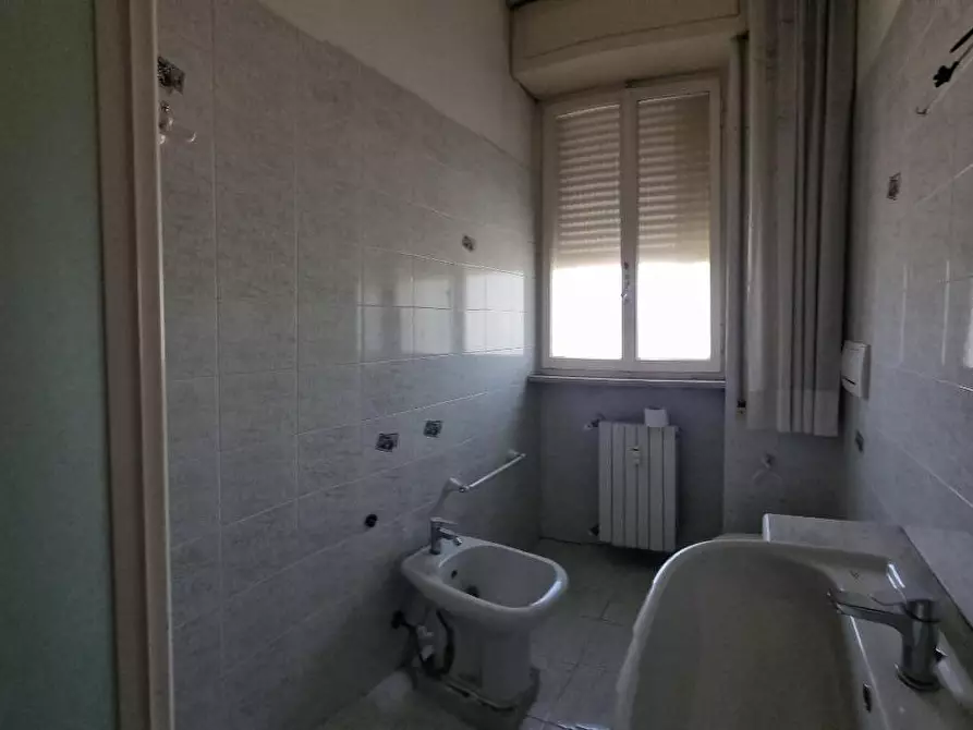 Immagine 28 di Appartamento in vendita  a Livorno